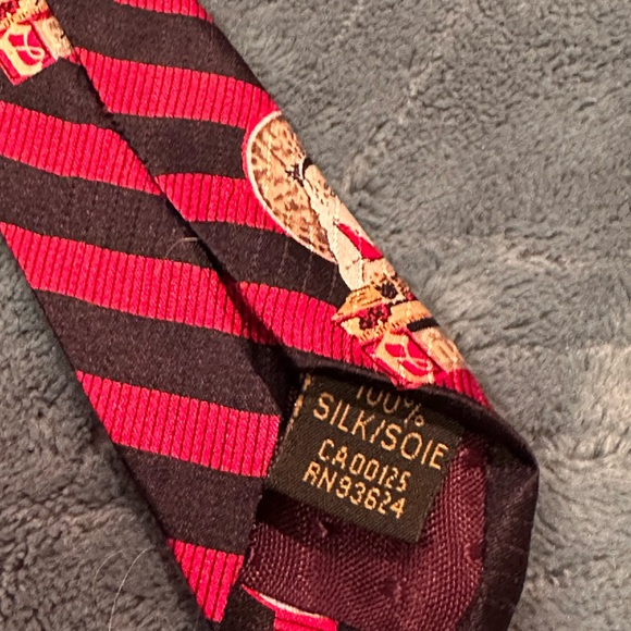 Vintage Norman Rockwell Saturday Evening Post Merry Christmas Handsewn Silk Tie - Picture 4 of 4